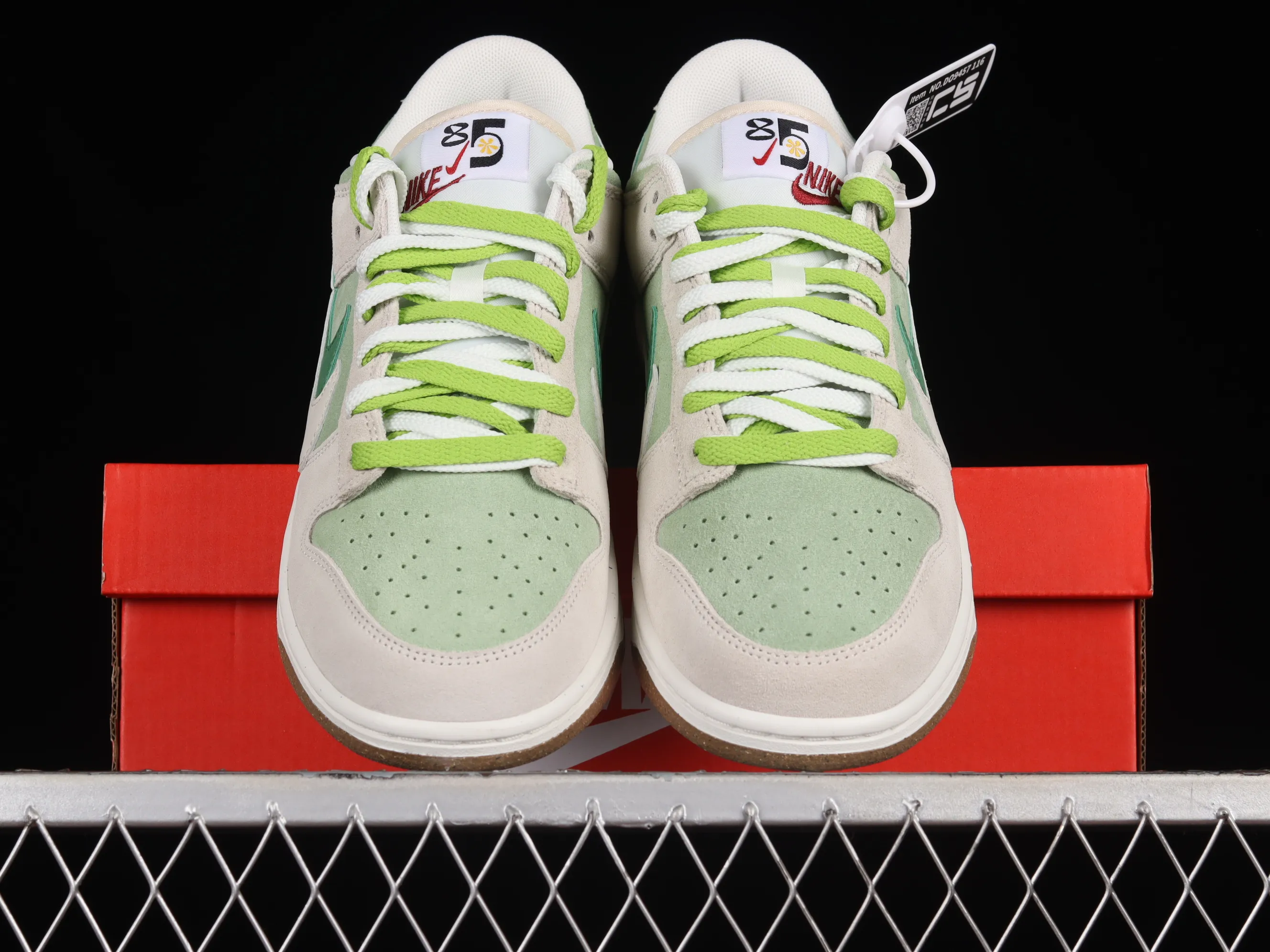 All categories Nk SB Dunk series Nk SB Dunk Low low-top sneakers Nk SB Dunk Low "85" white and green double hook SB low-top sports and leisure sneakers DO9457-116
